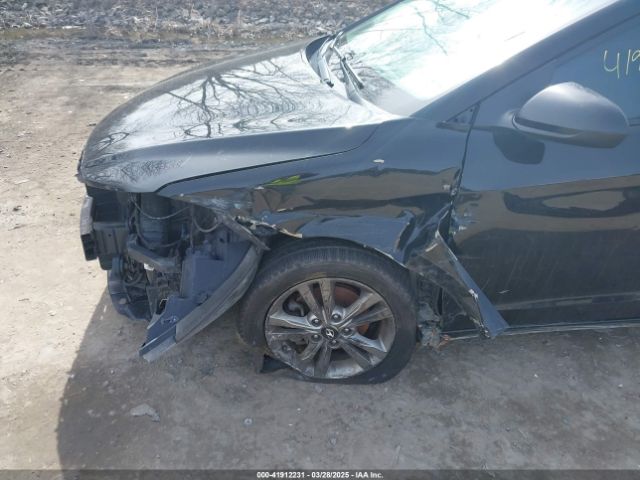 5NPD84LF1JH392279 Hyundai ELANTRA SEL