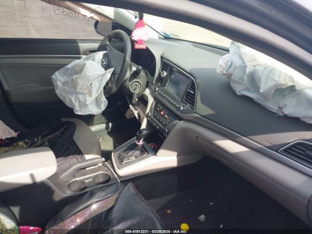 5NPD84LF1JH392279 Hyundai ELANTRA SEL