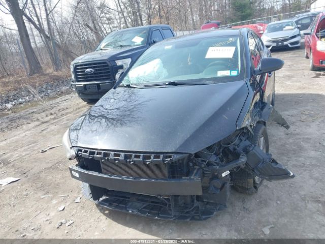5NPD84LF1JH392279 Hyundai ELANTRA SEL