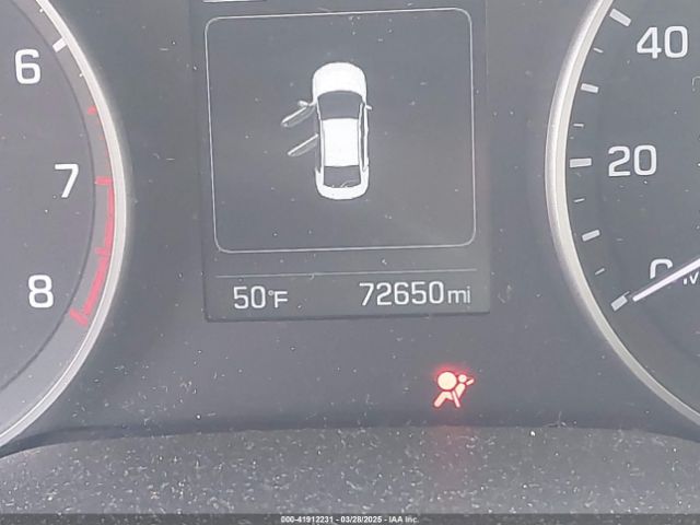 5NPD84LF1JH392279 Hyundai ELANTRA SEL