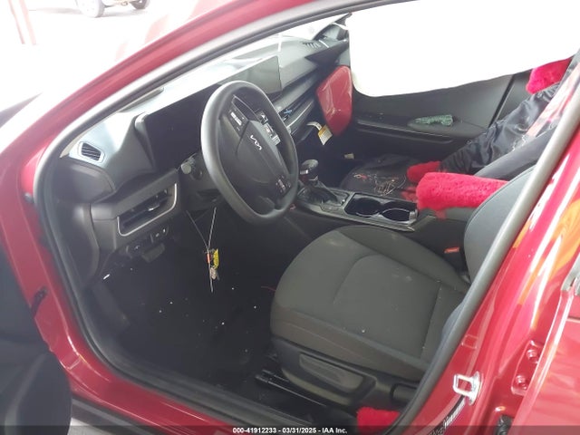 Продажа на аукционе авто 2025 Kia K4 Lxs, vin: 3KPFT4DE6SE093969, номер лота: 41912233
