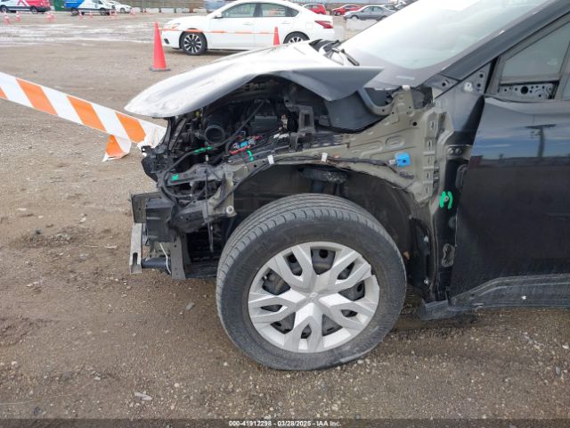 NMTKHMBX6LR117858 Toyota C-HR LE