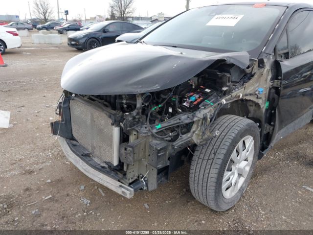 NMTKHMBX6LR117858 Toyota C-HR LE