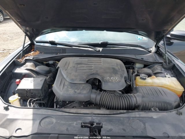 2C3CDXJG2EH184239 Dodge Charger Sxt