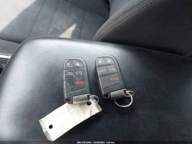 2C3CDXJG2EH184239 Dodge Charger Sxt