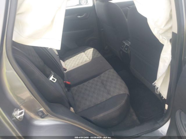JN1BJ1CP2KW217072 Nissan Rogue Sport Sv