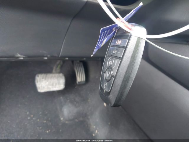 1FMCU0H68NUB12017 Ford ESCAPE SEL
