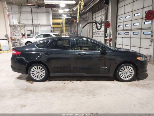 3FA6P0UU6ER313831 Ford Fusion Hybrid S