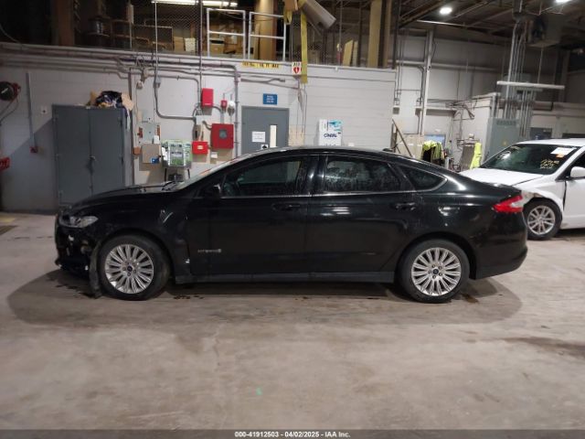 3FA6P0UU6ER313831 Ford Fusion Hybrid S