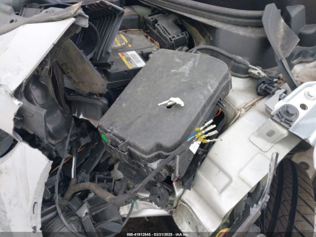 KMHD35LH8EU171940 Hyundai Elantra Gt Base W/blue