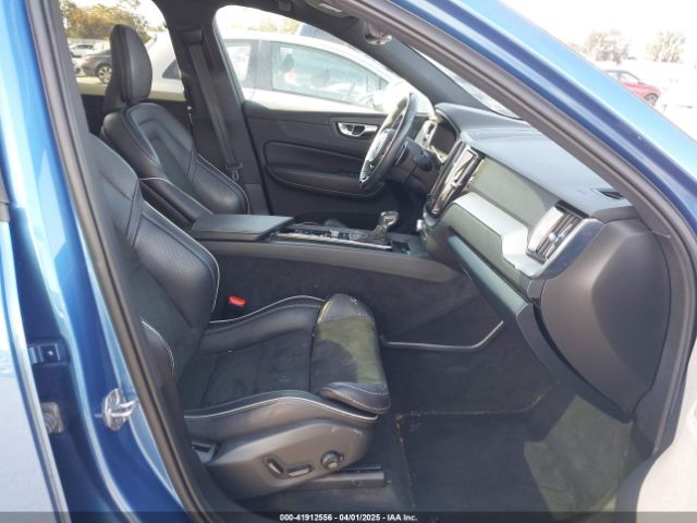 LYV102RM0KB349087 Volvo Xc60 T5 R-design