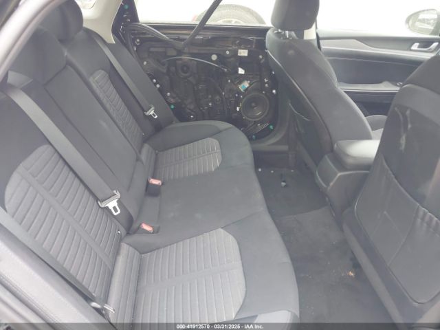 KNAG24J72S5275769 KIA K5 LXS