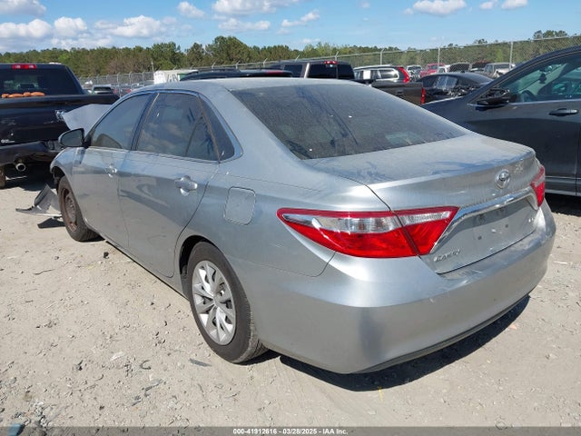 Toyota CAMRY LE 2015 4T4BF1FK2FR445347 Image 3