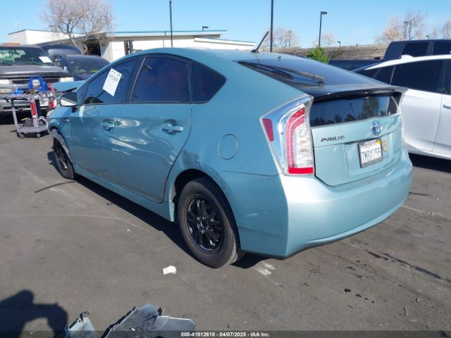 JTDKN3DU3F1954091 Toyota Prius Two