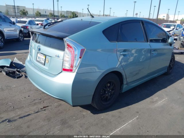 JTDKN3DU3F1954091 Toyota Prius Two