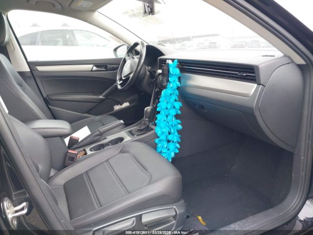 1VWSA7A32LC008611 Volkswagen Passat 2.0t Se