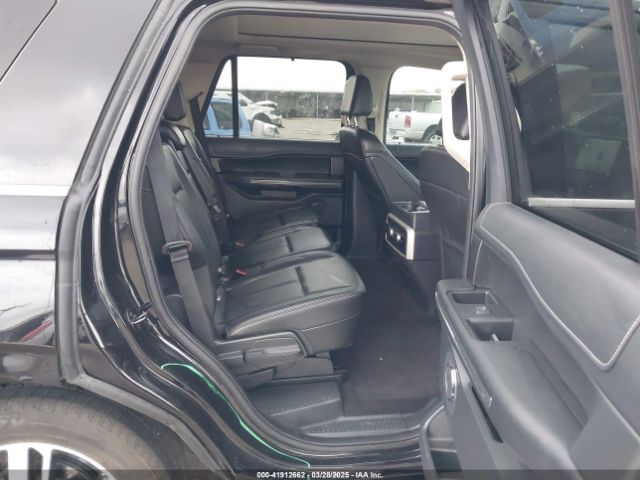 1FMJU1HT1NEA49551 Ford Expedition Xlt