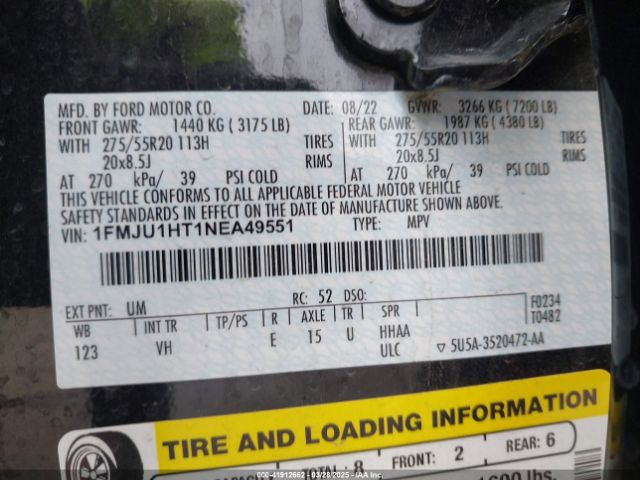 1FMJU1HT1NEA49551 Ford Expedition Xlt