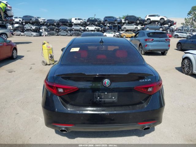 ZARFAMBN2M7649941 Alfa Romeo Giulia Ti Rwd