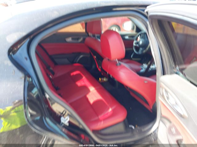 ZARFAMBN2M7649941 Alfa Romeo Giulia Ti Rwd