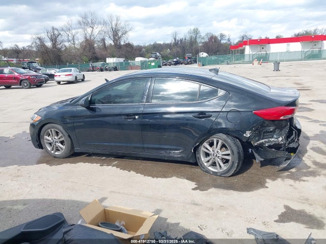 5NPD84LF3HH047183 Hyundai ELANTRA SE