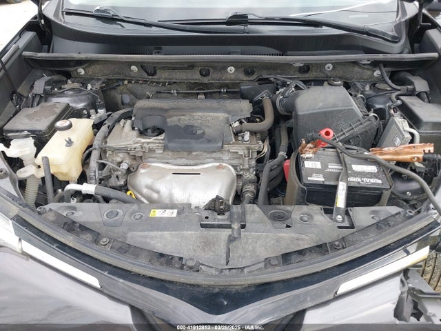 JTMBFREV4JJ742428 Toyota RAV4 LE