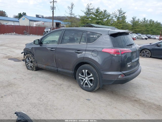 JTMBFREV4JJ742428 Toyota RAV4 LE