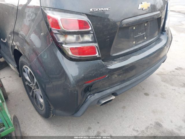 1G1JD6SG6H4127001 Chevrolet Sonic Lt Auto