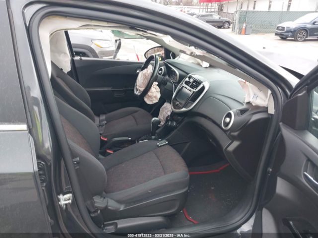 1G1JD6SG6H4127001 Chevrolet Sonic Lt Auto