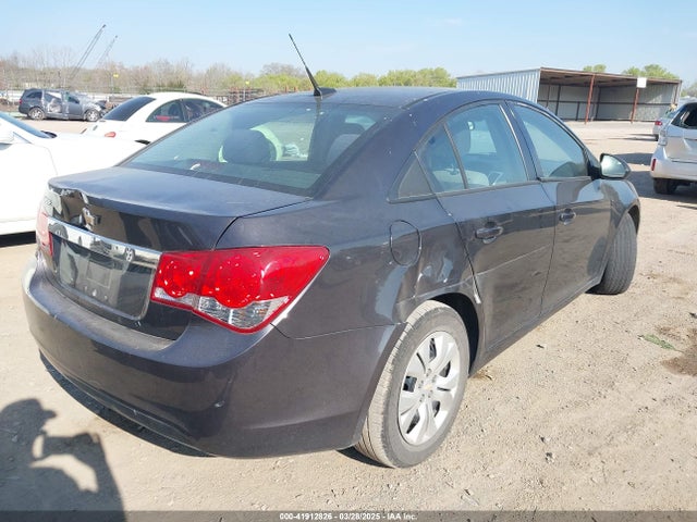 1G1PA5SH2E7478889 Chevrolet Cruze Ls Auto
