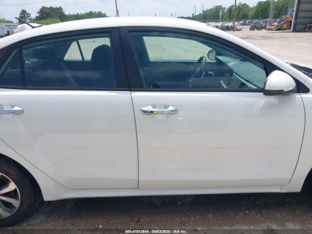 3KPA24AD4PE528715 KIA RIO S