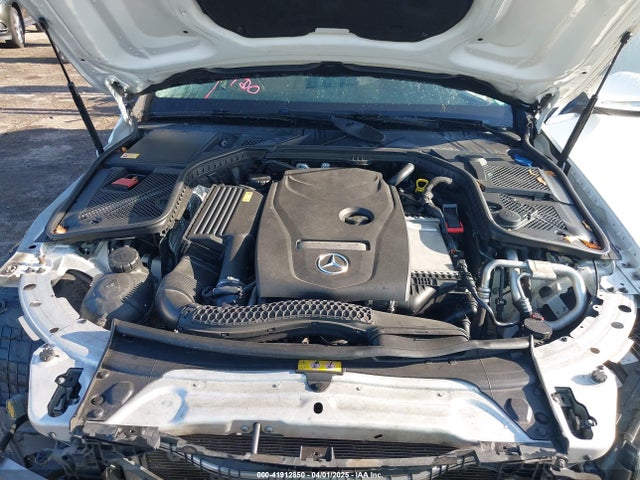 55SWF4KB4FU036068 Mercedes-Benz C 300 4matic/luxury 4matic/sport 4matic