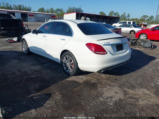 55SWF4KB4FU036068 Mercedes-Benz C 300 4matic/luxury 4matic/sport 4matic