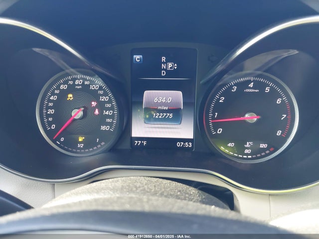 55SWF4KB4FU036068 Mercedes-Benz C 300 4matic/luxury 4matic/sport 4matic