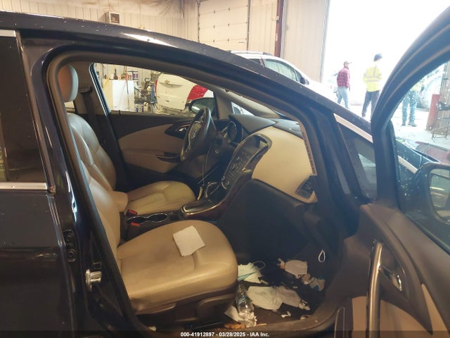 1G4PN5SK3F4217681 Buick Verano