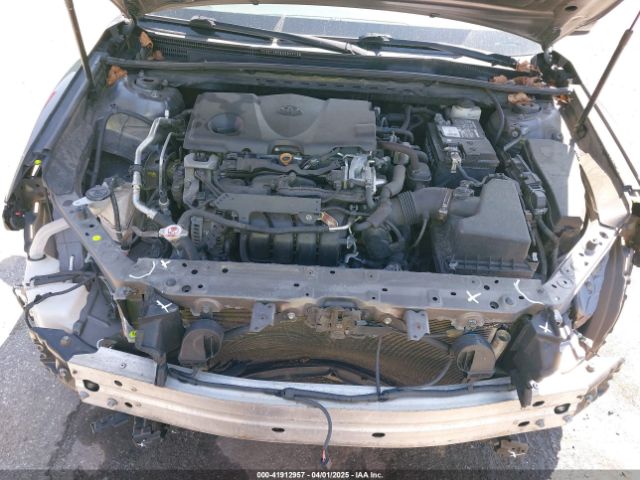 4T1B11HK2JU113469 Toyota CAMRY SE