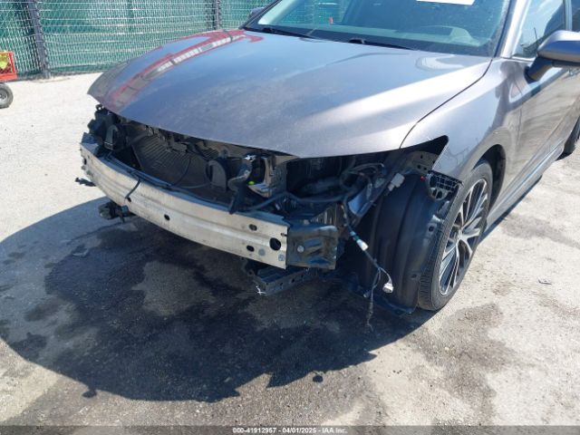 4T1B11HK2JU113469 Toyota CAMRY SE