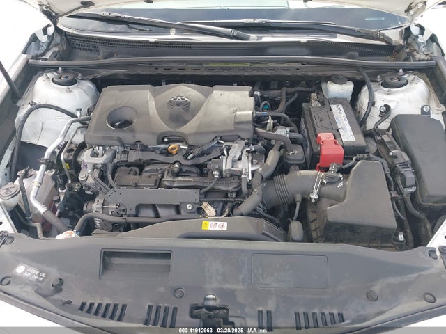 4T1B11HK3JU674425 Toyota CAMRY SE