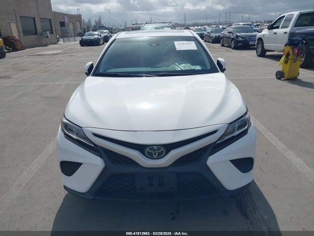 4T1B11HK3JU674425 Toyota CAMRY SE