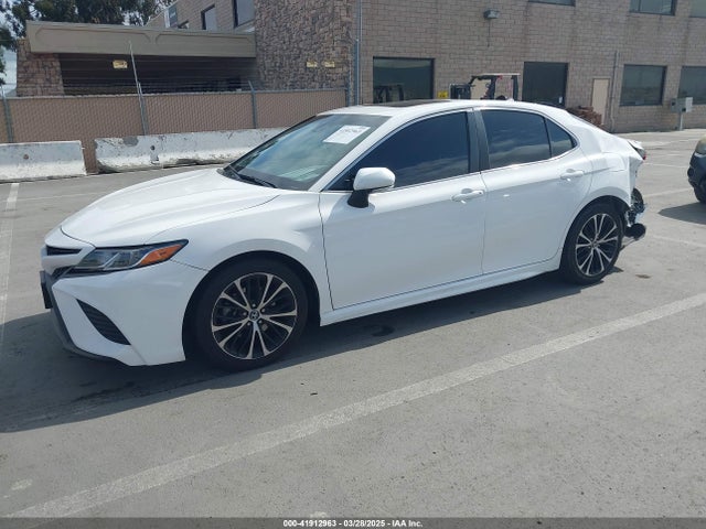 4T1B11HK3JU674425 Toyota CAMRY SE