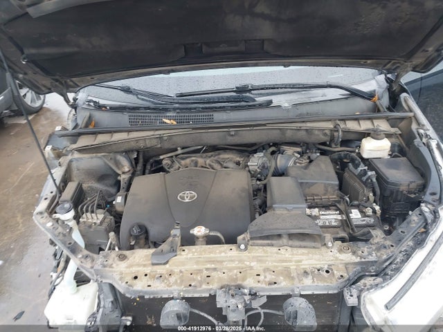 5TDKZRFH3HS523795 Toyota Highlander Xle