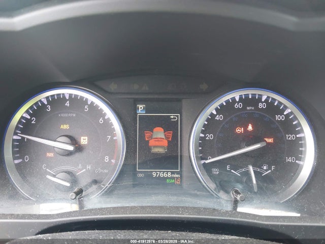 5TDKZRFH3HS523795 Toyota Highlander Xle