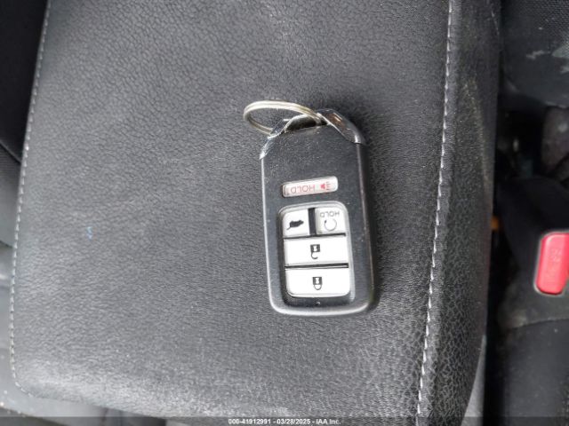 5J6RW2H52JL011822 Honda CR-V EX