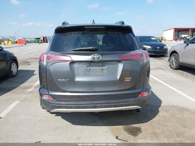 Toyota Rav4 Xle 2017 JTMRFREV1HJ704437 Image 16