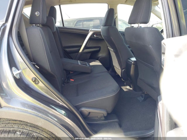 Toyota Rav4 Xle 2017 JTMRFREV1HJ704437 Image 8