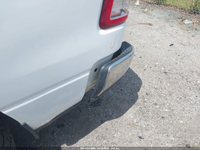 1C6RREBTXKN665924 RAM 1500 Big Horn/lone Star  4x2 6'4 Box