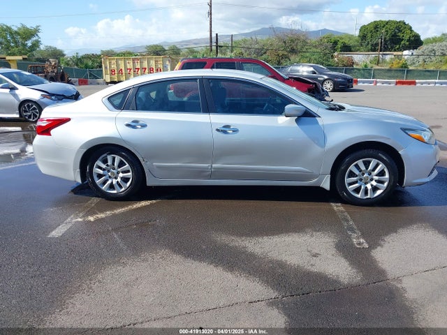 1N4AL3AP3HC139855 Nissan Altima 2.5 S