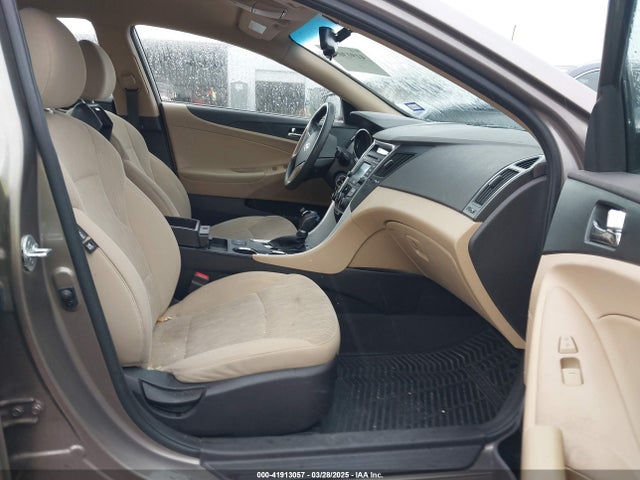 5NPEB4AC3EH935443 Hyundai SONATA GLS