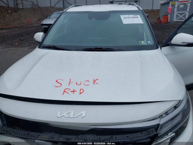 KNDEUCAAXN7270001 KIA SELTOS S