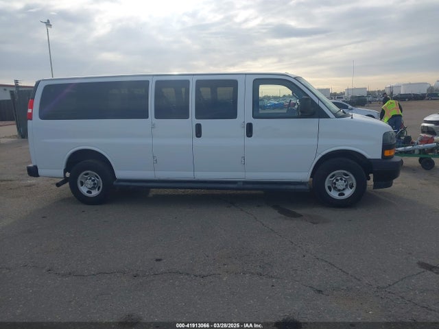 1GAZGNFP9N1284629 Chevrolet Express Passenger Rwd 3500 Extended Wheelbase Ls